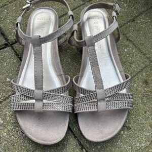 Marco Tozzi Elegant Gray Sandals